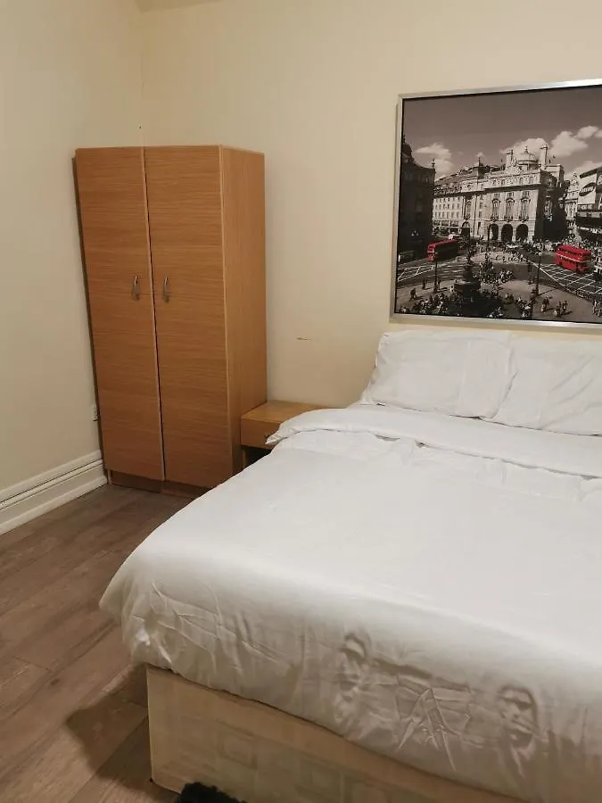 Glory House Hotel Ilford