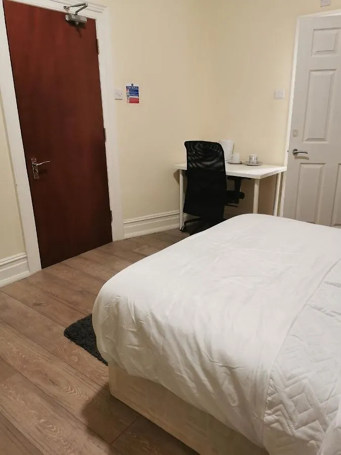 Glory House Hotel Ilford Guest house