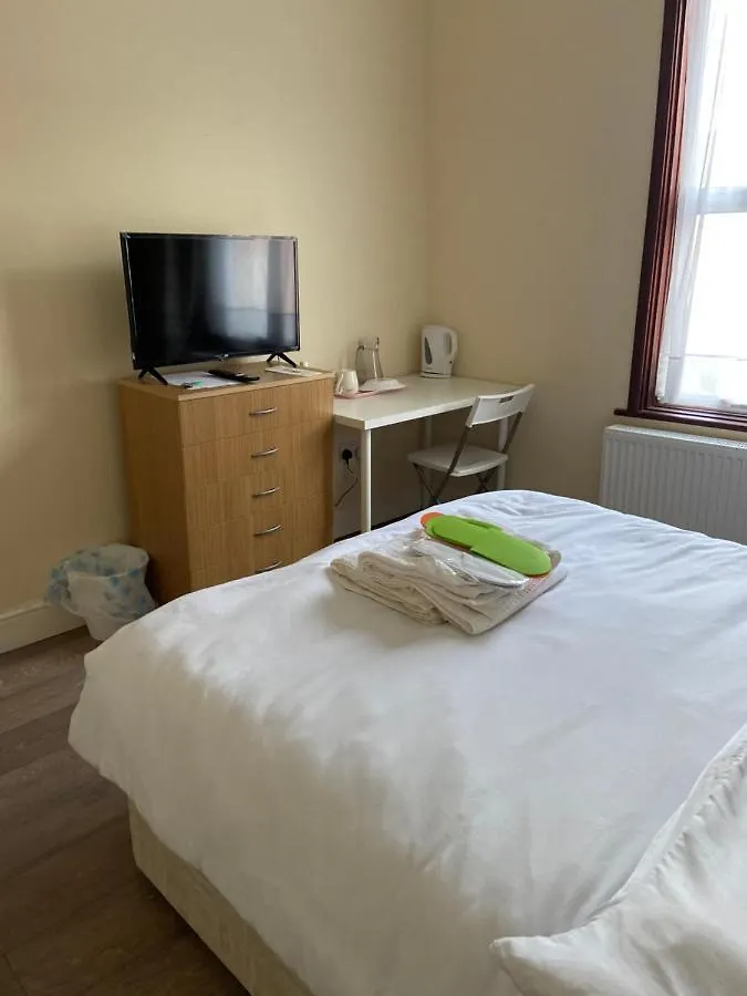 Glory House Hotel Ilford Guest house
